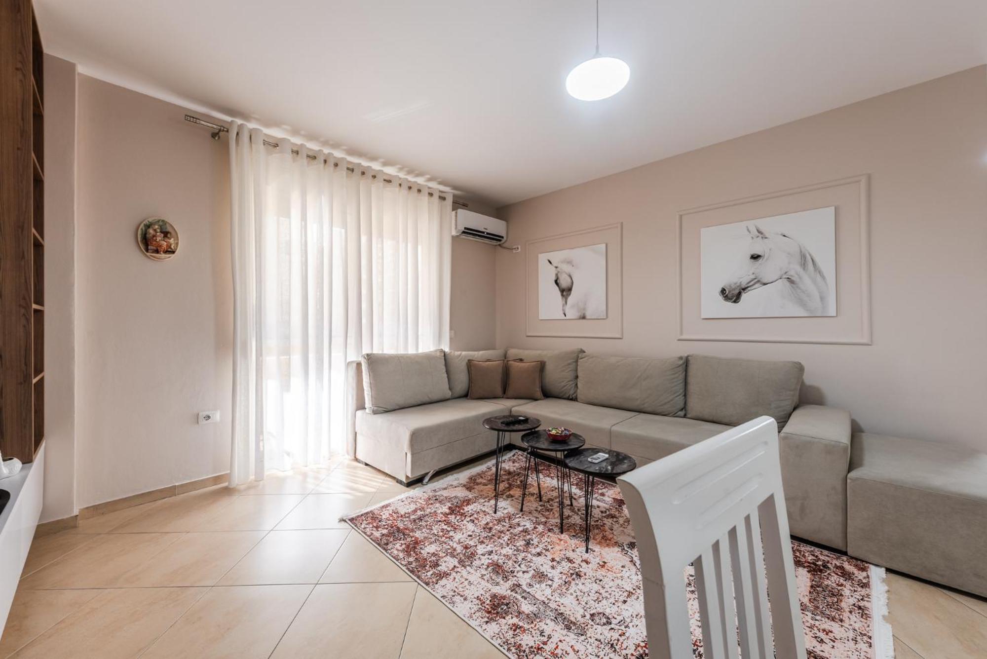City Center Apartments By Kondo Stays Vlorë 外观 照片