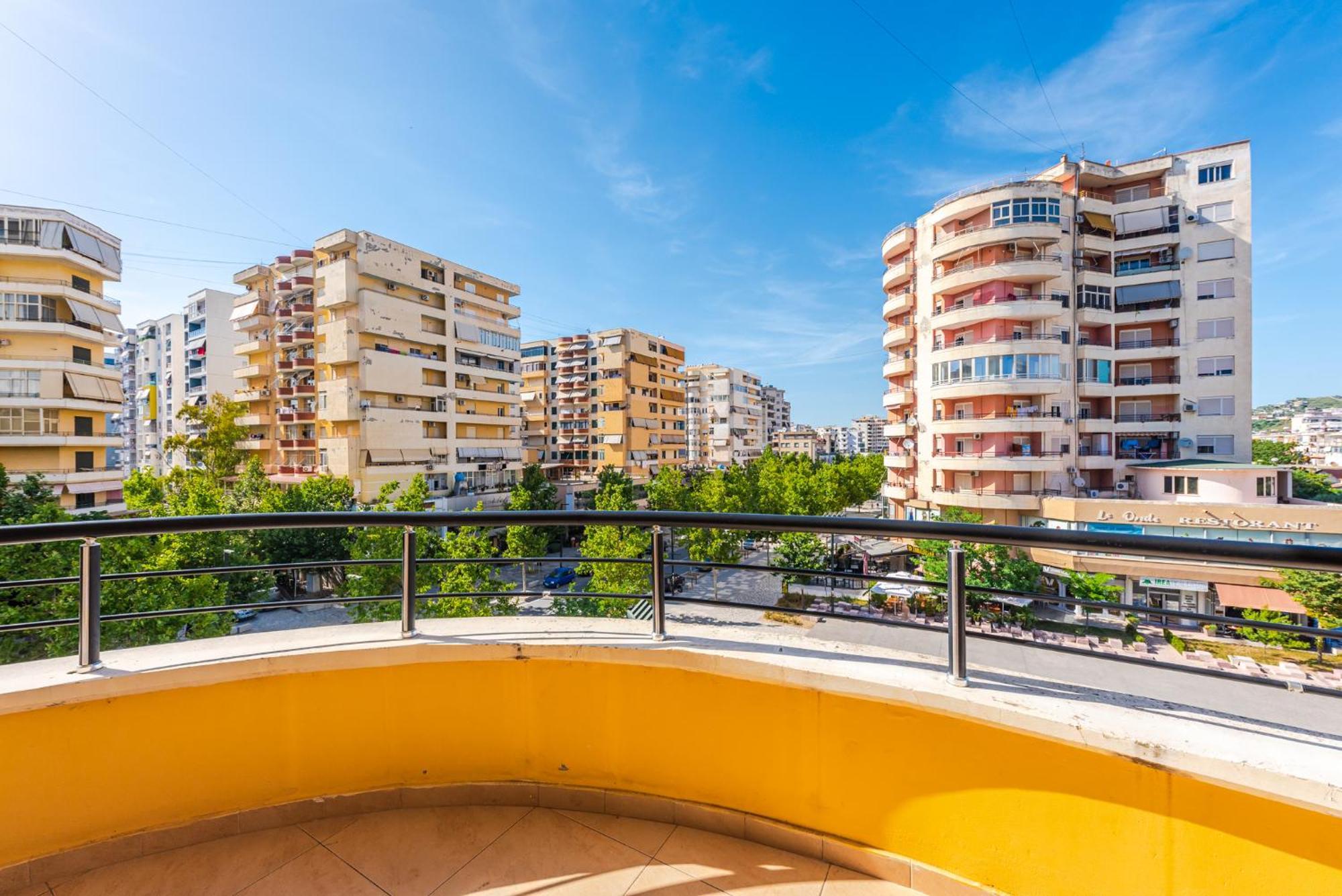 City Center Apartments By Kondo Stays Vlorë 外观 照片